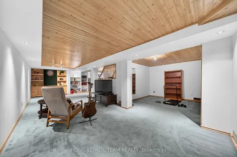 52 Drainie Drive Kanata ON K2L 3J9