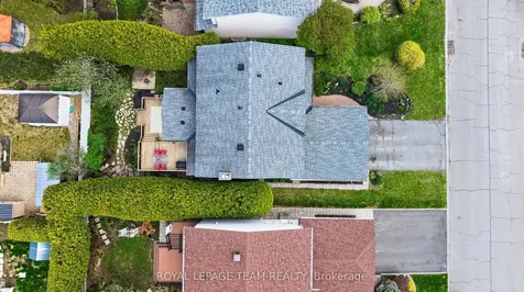 52 Drainie Drive Kanata ON K2L 3J9