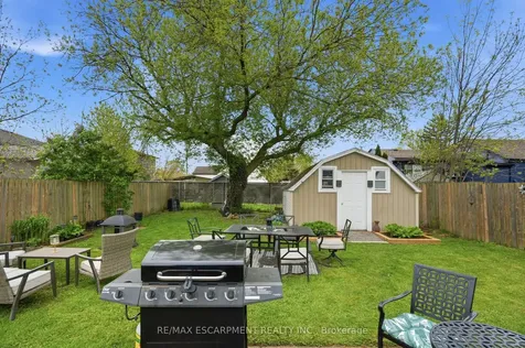 15 Kirk Street St. Catharines ON L2S 1B8