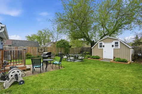 15 Kirk Street St. Catharines ON L2S 1B8