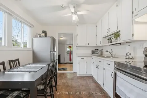 15 Kirk Street St. Catharines ON L2S 1B8