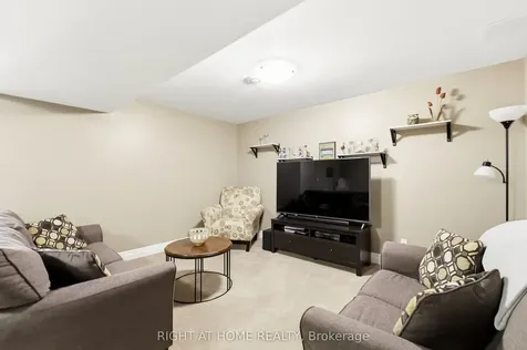 61 Aspen Drive Quinte West ON K8V 0E2