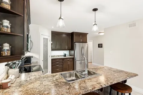 61 Aspen Drive Quinte West ON K8V 0E2