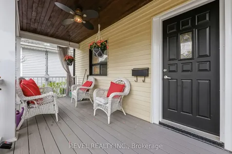 21 Berryman Avenue St. Catharines ON L2R 3W8