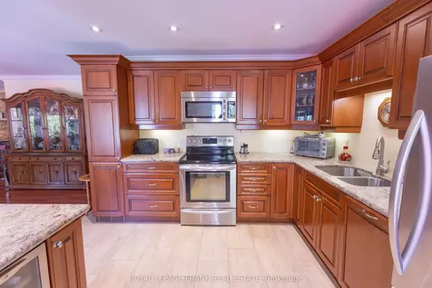 200 East Street S Kawartha Lakes ON K0M 1A0