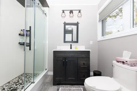 3283 Grove Avenue Fort Erie ON L0S 1N0