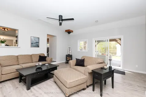 3283 Grove Avenue Fort Erie ON L0S 1N0