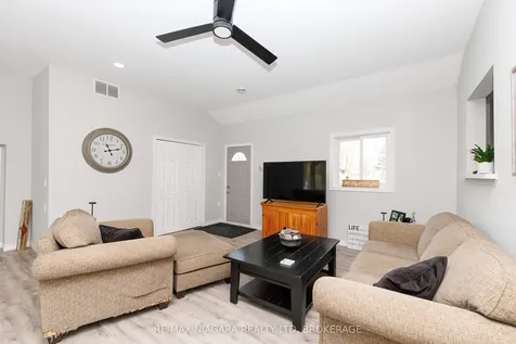 3283 Grove Avenue Fort Erie ON L0S 1N0