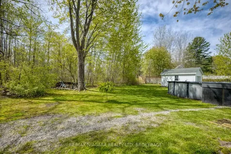 3283 Grove Avenue Fort Erie ON L0S 1N0
