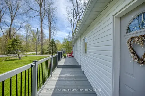 3283 Grove Avenue Fort Erie ON L0S 1N0
