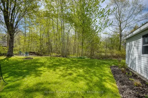 3283 Grove Avenue Fort Erie ON L0S 1N0