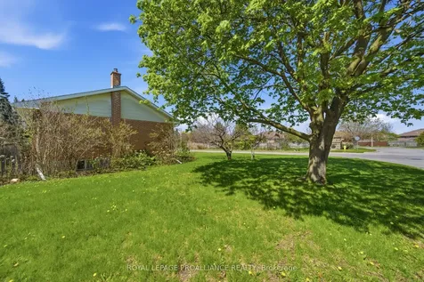 79 Cascade Boulevard Belleville ON K8P 4L6