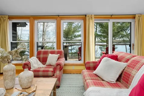 1078 Owls Court Lane Lake Of Bays ON P1H 2J3