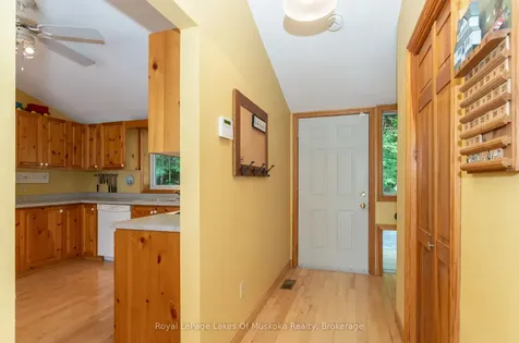1078 Owls Court Lane Lake Of Bays ON P1H 2J3