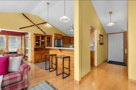 1078 Owls Court Lane Lake Of Bays ON P1H 2J3