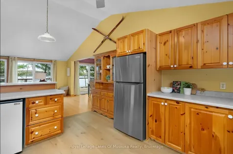 1078 Owls Court Lane Lake Of Bays ON P1H 2J3