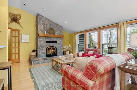 1078 Owls Court Lane Lake Of Bays ON P1H 2J3
