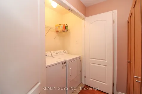 909 Wentworth Street Peterborough ON K9J 8R7