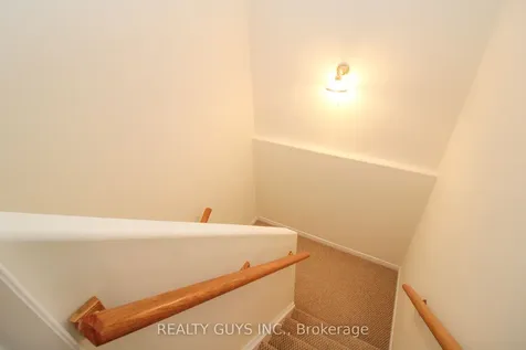 909 Wentworth Street Peterborough ON K9J 8R7