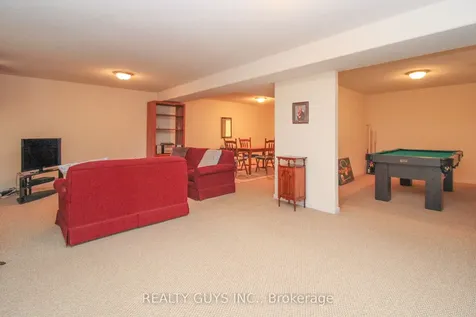 909 Wentworth Street Peterborough ON K9J 8R7