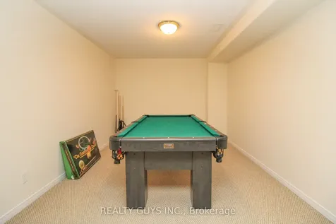 909 Wentworth Street Peterborough ON K9J 8R7