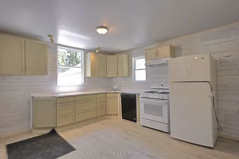 76 Franklin Street Lambton Shores ON N0M 2N0