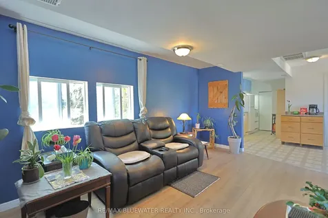 76 Franklin Street Lambton Shores ON N0M 2N0