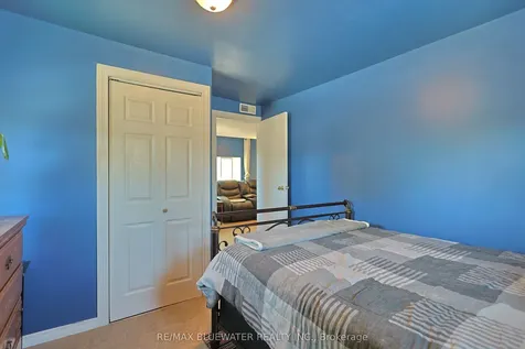 76 Franklin Street Lambton Shores ON N0M 2N0