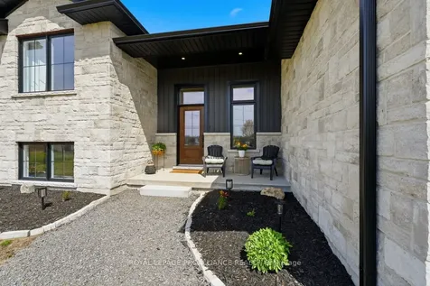 1681 Casey Road Belleville ON K8N 4Z6