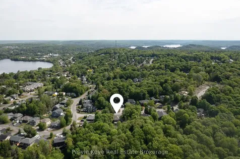 5 Mackenzie Drive Huntsville ON P1H 0A1
