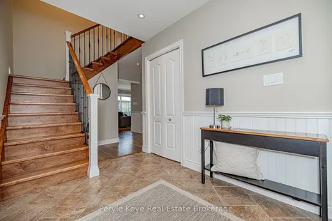 5 Mackenzie Drive Huntsville ON P1H 0A1