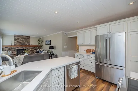 5 Mackenzie Drive Huntsville ON P1H 0A1