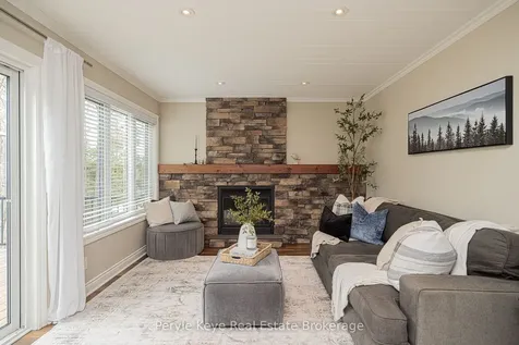 5 Mackenzie Drive Huntsville ON P1H 0A1