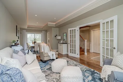 5 Mackenzie Drive Huntsville ON P1H 0A1