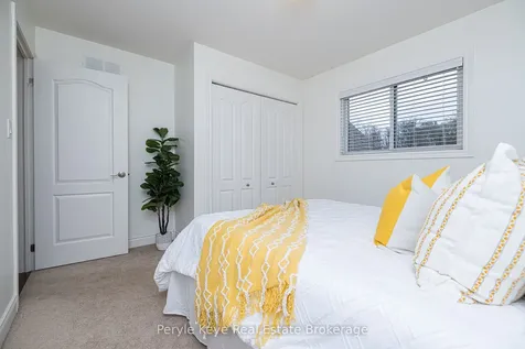 5 Mackenzie Drive Huntsville ON P1H 0A1