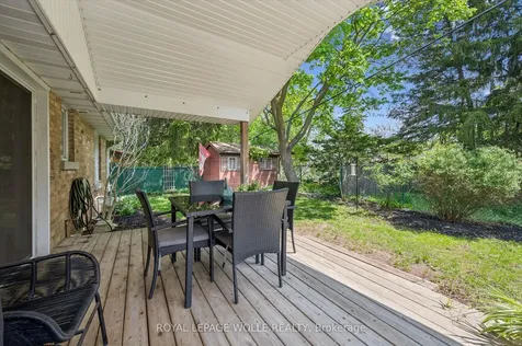 98 Chelsea Road Kitchener ON N2B 1H9