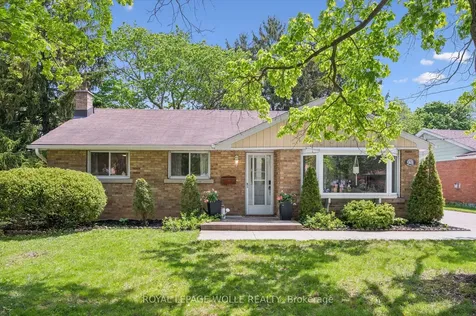 98 Chelsea Road Kitchener ON N2B 1H9
