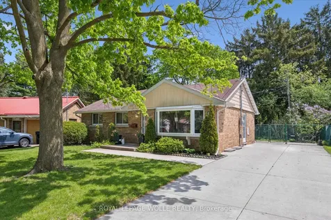98 Chelsea Road Kitchener ON N2B 1H9