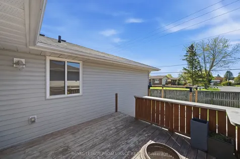 12 Ridgeview Lane Quinte West ON K8V 5P8