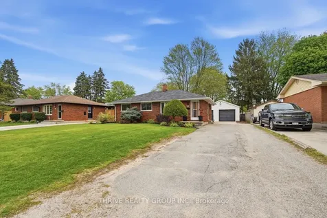 329 Strathroyal Avenue Strathroy-caradoc ON N7G 3G5