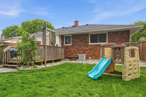 329 Strathroyal Avenue Strathroy-caradoc ON N7G 3G5