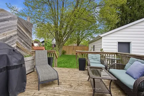 329 Strathroyal Avenue Strathroy-caradoc ON N7G 3G5