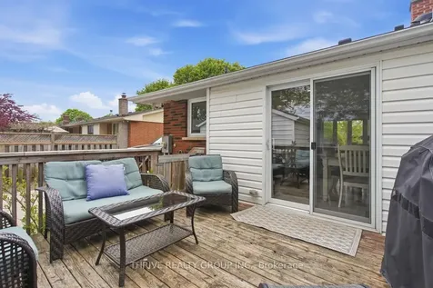 329 Strathroyal Avenue Strathroy-caradoc ON N7G 3G5