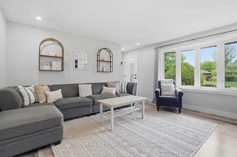 329 Strathroyal Avenue Strathroy-caradoc ON N7G 3G5