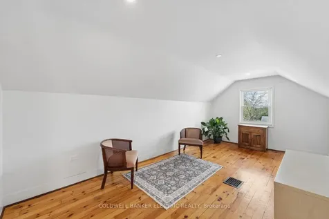 252 Aberdeen Avenue Peterborough ON K9H 4W9