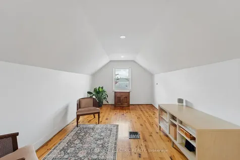 252 Aberdeen Avenue Peterborough ON K9H 4W9