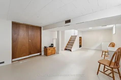 252 Aberdeen Avenue Peterborough ON K9H 4W9