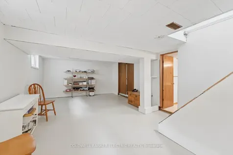 252 Aberdeen Avenue Peterborough ON K9H 4W9