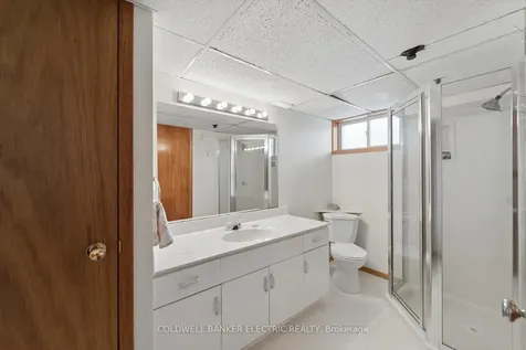 252 Aberdeen Avenue Peterborough ON K9H 4W9