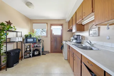 26 Johnson Street Belleville ON K8N 4T3